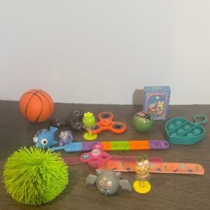 Kids fidget items and novelty toys lot of 15 piece